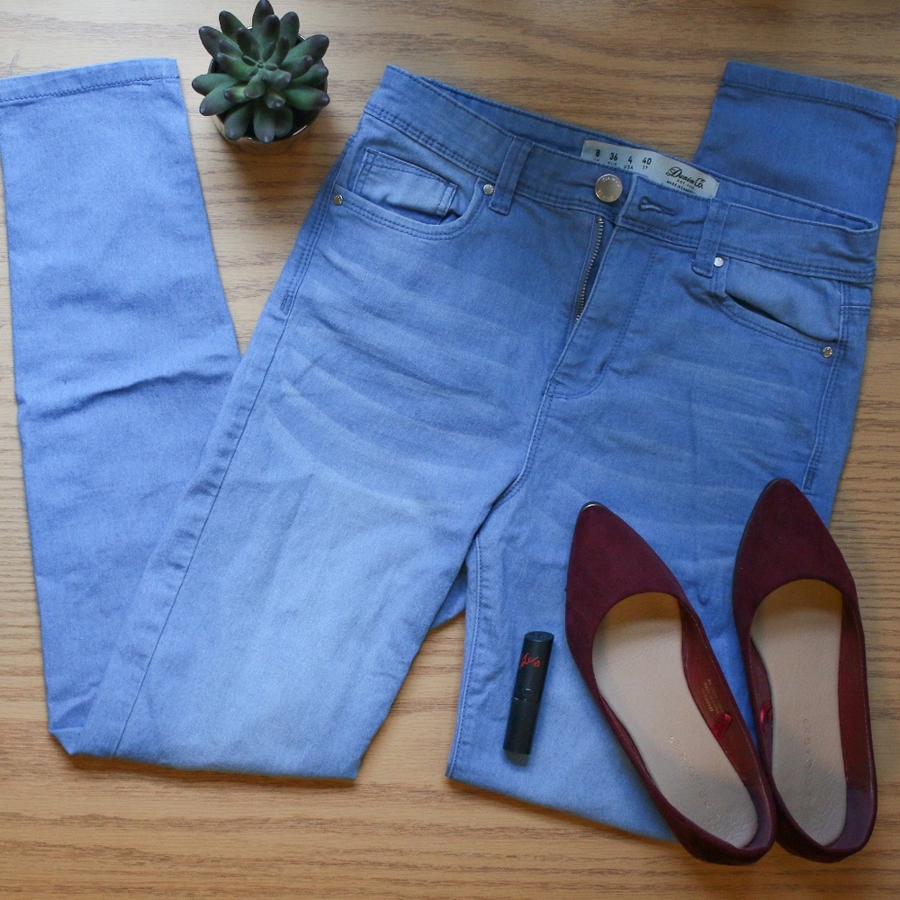 Denim & Co High Rise Light Wash Skinny Jeans 4